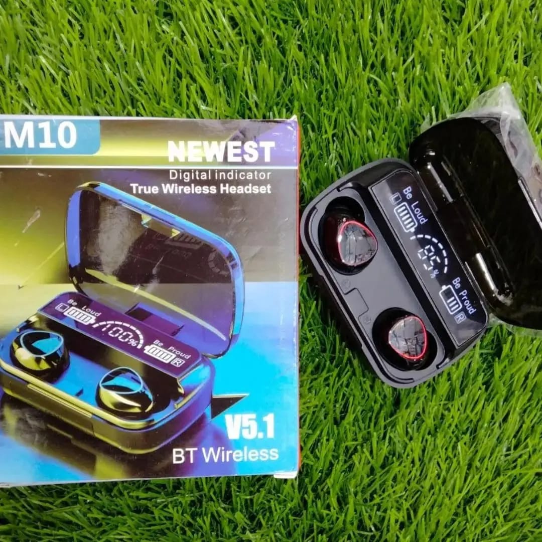 Black Long-Lasting Battery With Fast ChargeM 10 Earbuds