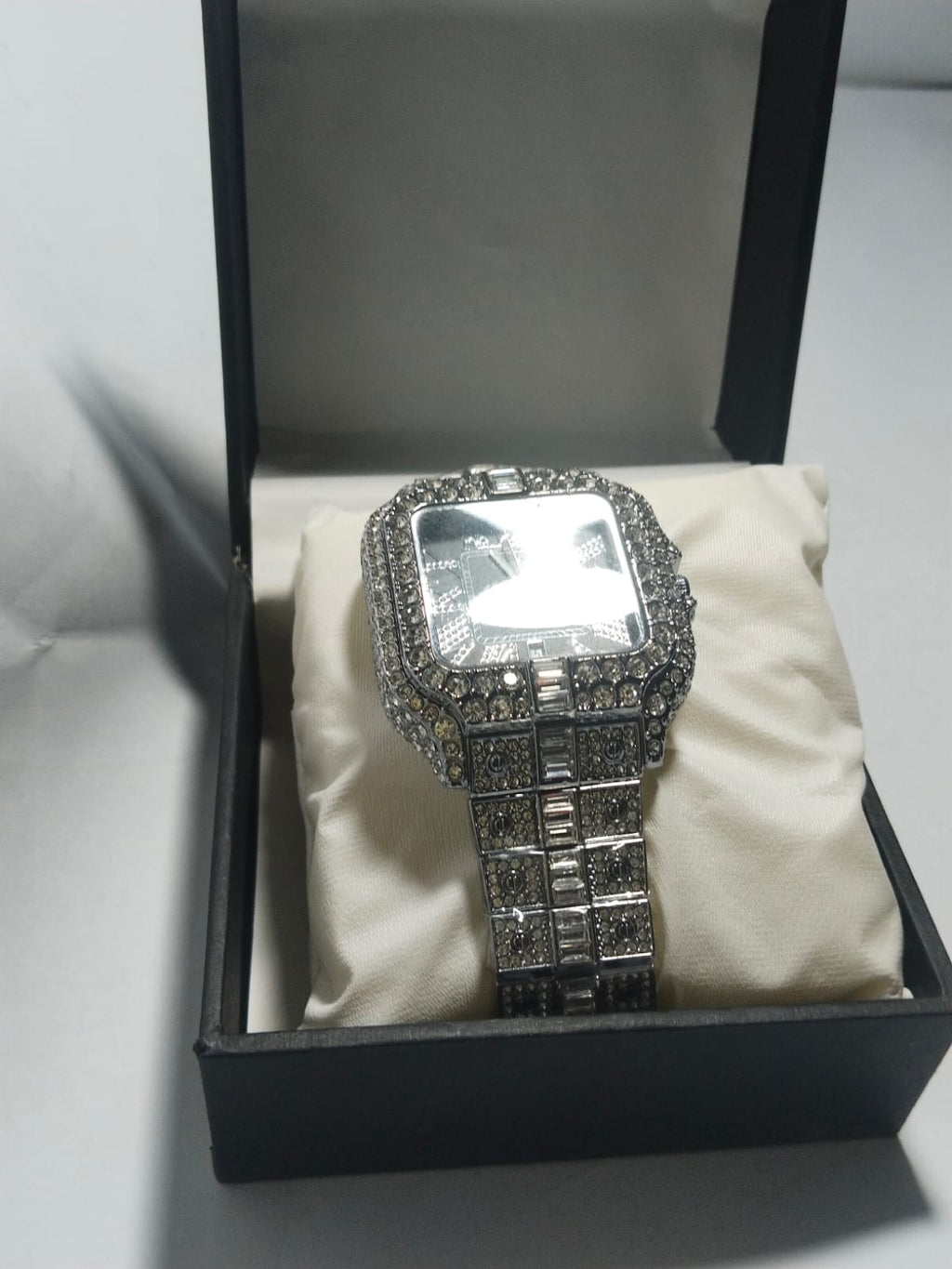 Diamond stone style watch with new design