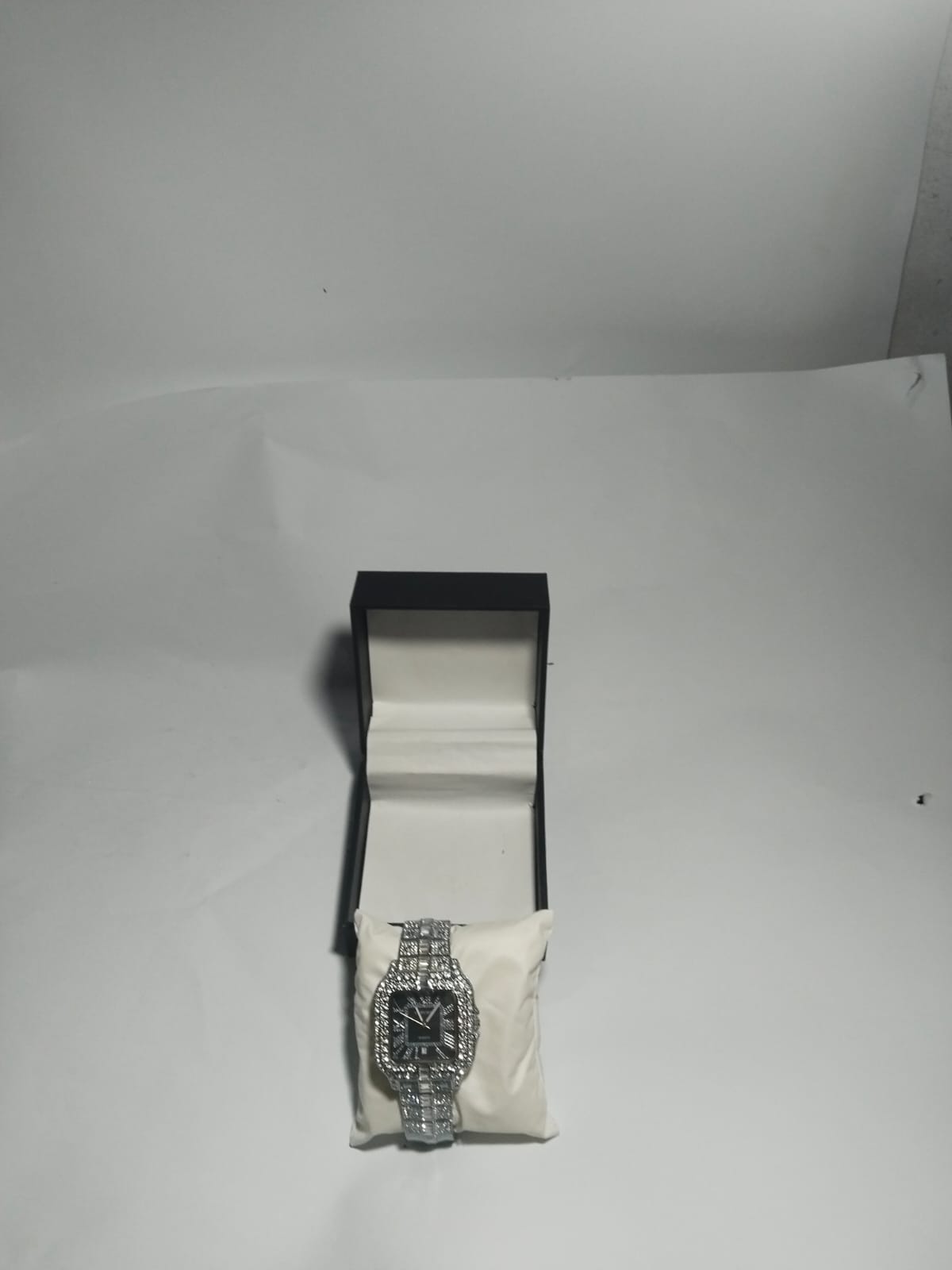Diamond stone style watch with new design