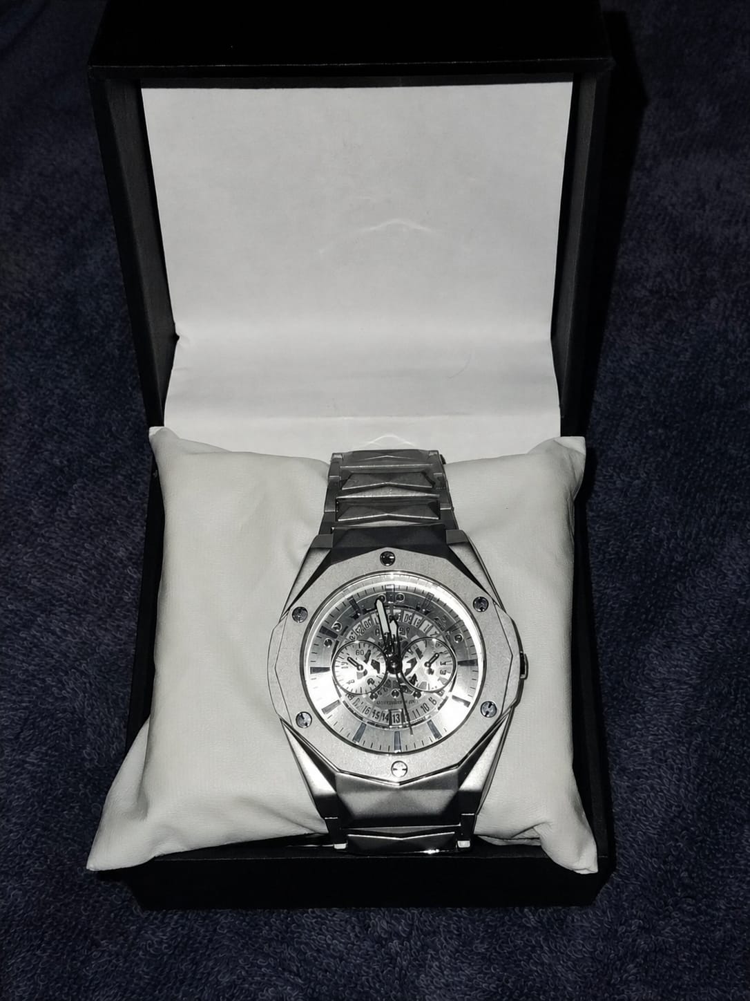 Luxuray Silver watch with new style